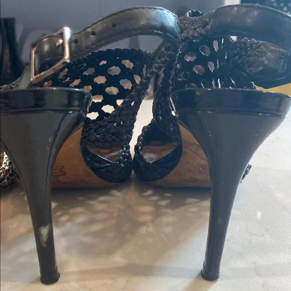⚡️3 for $15⚡️ bundle of Donald J. Pliner Black and Gold Heels size 5-Preloved - Picture 5 of 16